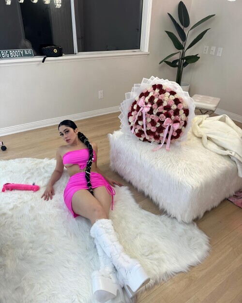 Jailyne-Ojeda-SEKSI-FOTO-14.jpeg