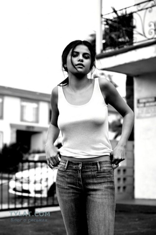 Selena-Gomez-451f4a6c0b169df3f.jpeg