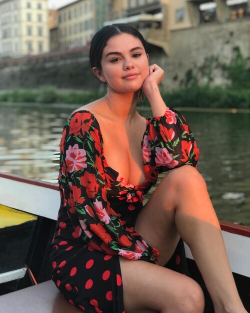 Selena-Gomez-54.jpeg