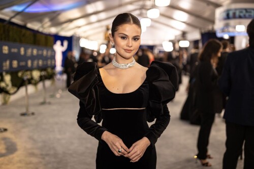 Selena Gomez (90)