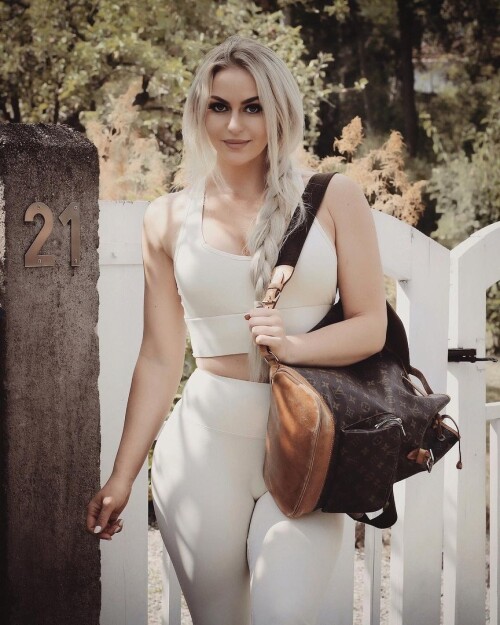 Anna Nystrom (14)