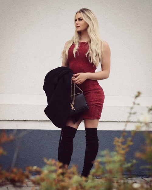 Anna Nystrom (17)