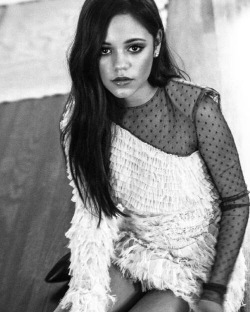 Jenna-Ortega-47.jpeg