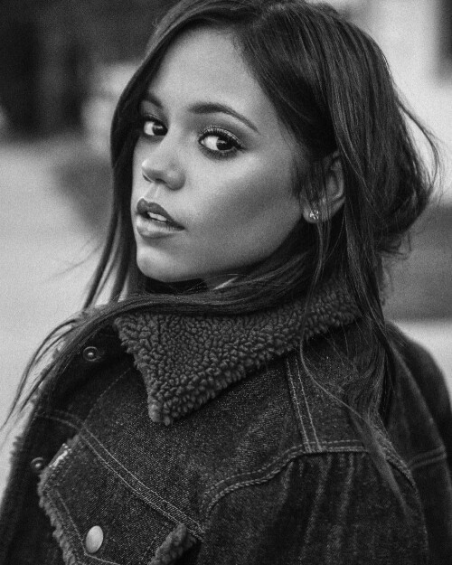 Jenna-Ortega-48.jpeg