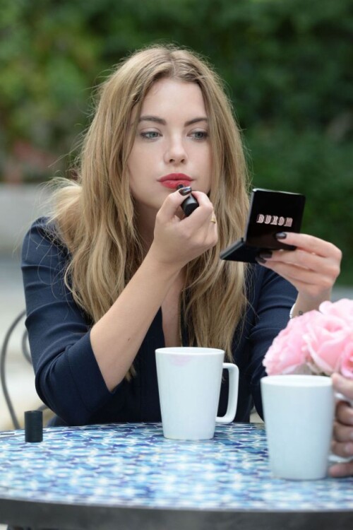 Ashley-Benson-28.jpeg