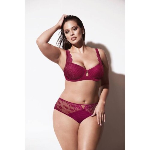 Ashley Graham (23)