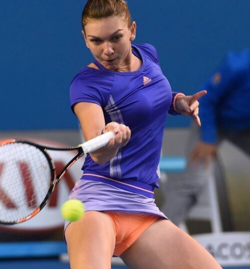 Simona Halep (6)