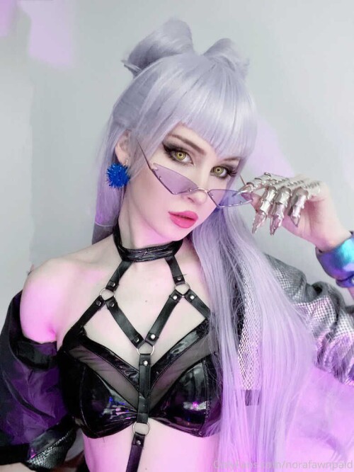 NoraFawn (Nora Fawn) sexy cosplay (17)