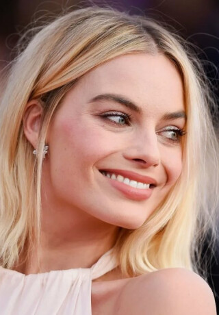 MARGO-ROBBI-Margot-Robbie-58