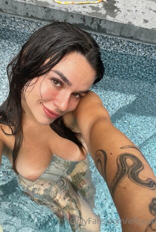 Effy-Effycutiexx-301