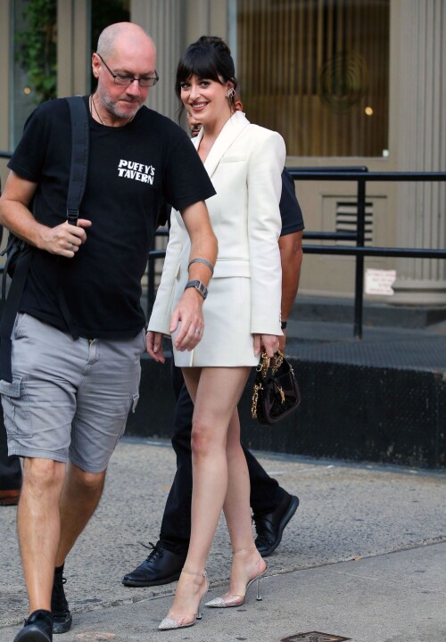 Dakota-Johnson-31