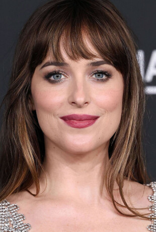 Dakota-Johnson-56