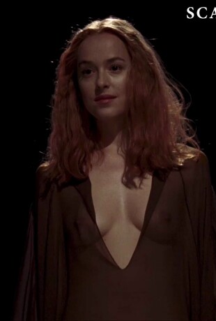 Dakota-Johnson-7