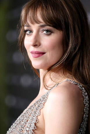 Dakota-Johnson-79