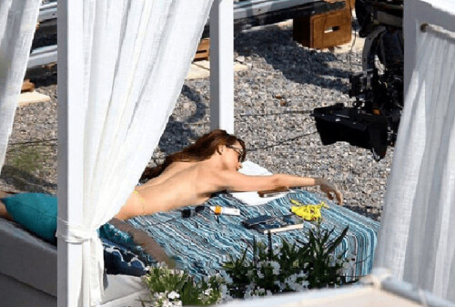 Dakota-Johnson-87