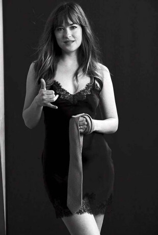 Dakota-Johnson-94