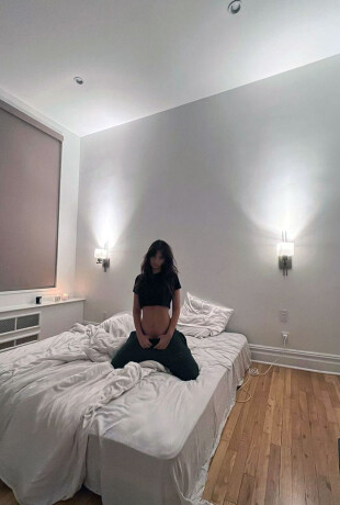 Emily-Ratajkowski-101