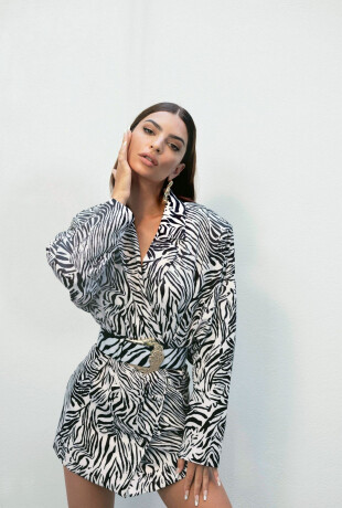 Emily-Ratajkowski-152