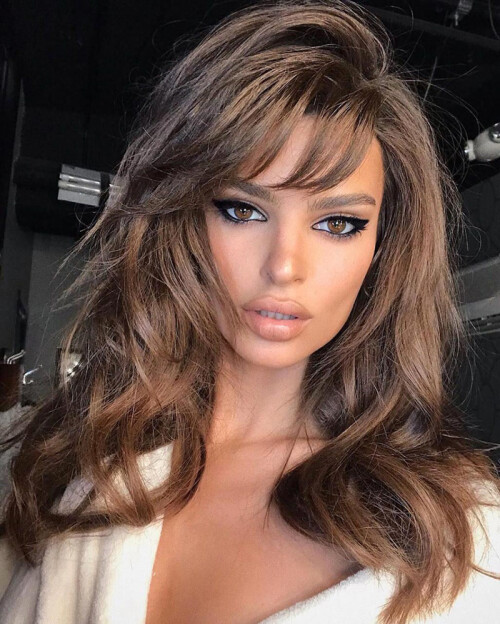 Emily-Ratajkowski-232