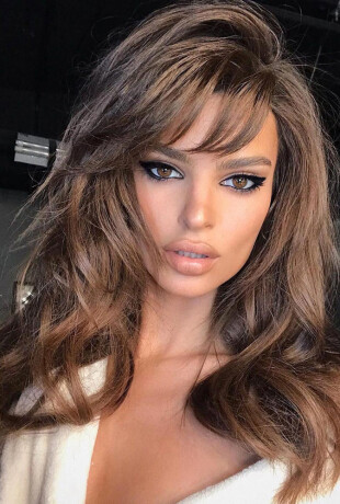 Emily-Ratajkowski-232