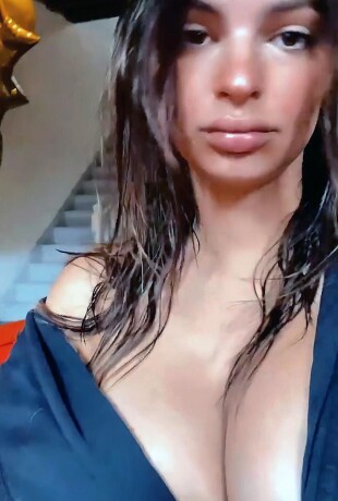 Emily-Ratajkowski-248