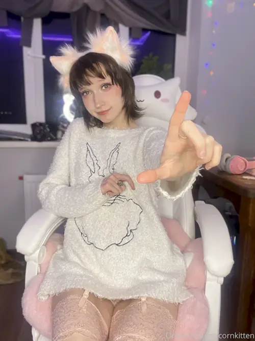 Cornkitten-NASTY-KONOKA-MONACENYK-871
