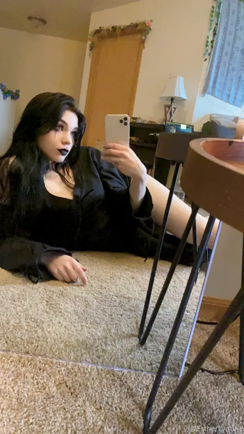 Esther-Lynnrie-Estherlynnrie-507