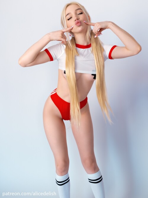 Alice-Delish-Hottest-01