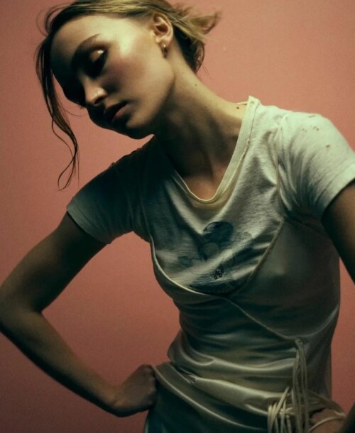 Lily-Rose-Depp-29