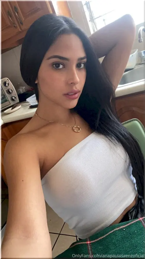 Ana-Paula-Saenz-68