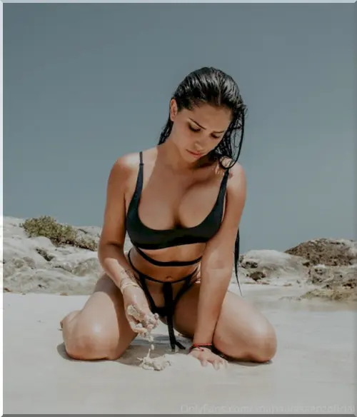Ana-Paula-Saenz-85