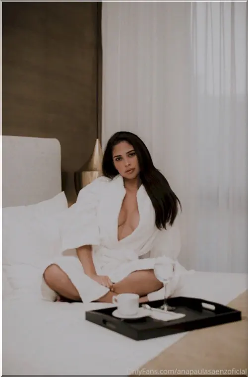 Ana-Paula-Saenz-94