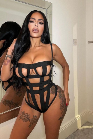 Chloe-Saxon-KLOY-SAKSON_02
