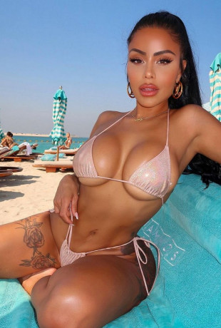 Chloe-Saxon-KLOY-SAKSON_35