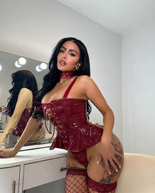 Chloe Saxon (Хлоя Саксон) Hot and beautiful