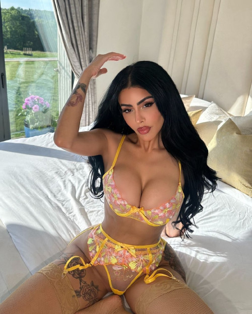 Chloe Saxon (Хлоя Саксон) Hot and beautiful