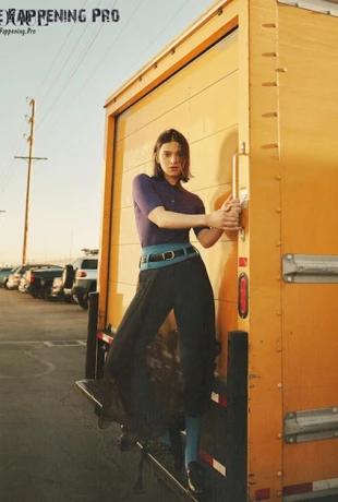 Hailee-Steinfeld-06
