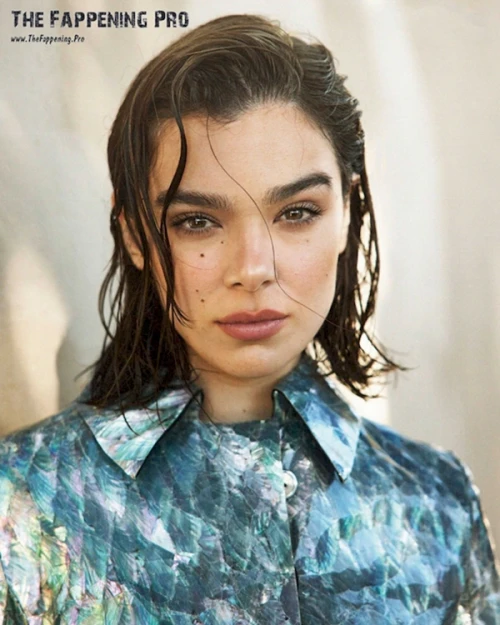 Hailee Steinfeld