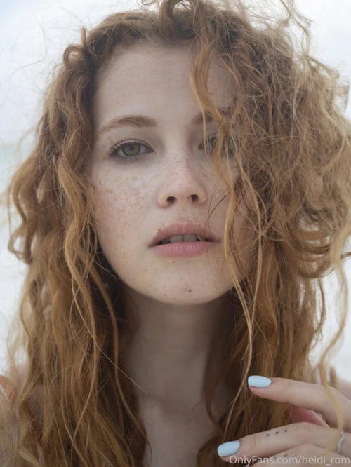 Heidi-Rom-Heidi-Romanova-12