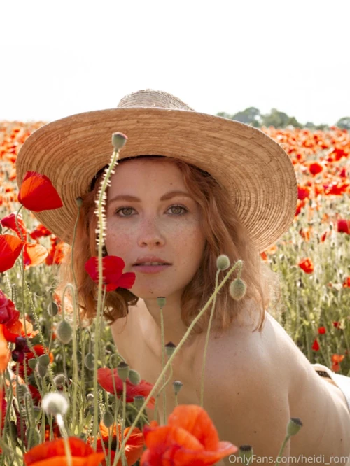 Heidi-Rom-Heidi-Romanova-17
