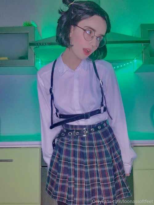 Loonassoftfeet-2