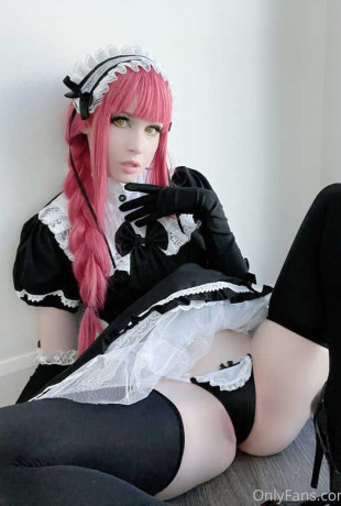 NoraFawn-Nora-Fawn-OTKROVENNYE-I-NTIMNYE-FOTO-30