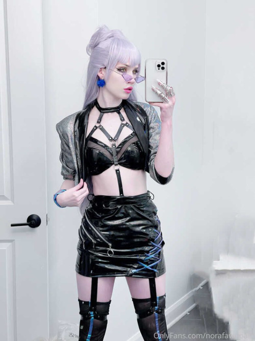 NoraFawn-Nora-Fawn-sexy-cosplay-16