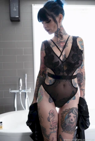 Riae-Suicide-RIA-ELIZABET-MAKKARTI-178