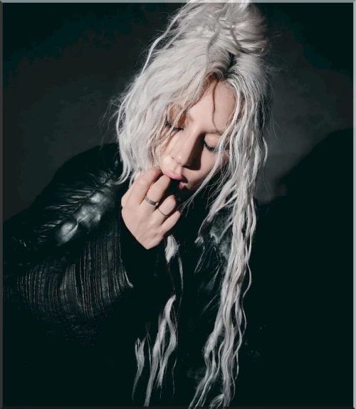 LEDI-GAGA-BLONDINKA-10