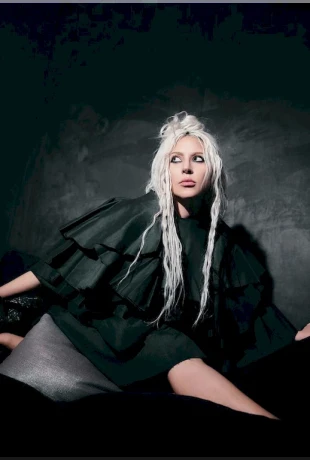 LEDI-GAGA-BLONDINKA-6