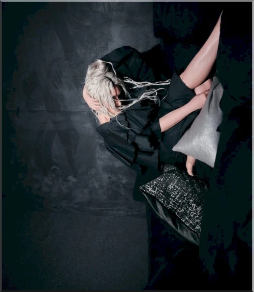 LEDI-GAGA-BLONDINKA-7