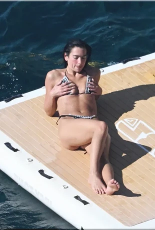 Dua-Lipa-Exposed-Sexy-Ass-In-Revealing-Bikini-8