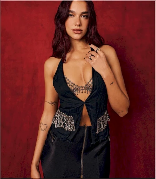 Dua-Lipa-Sexy-At-iHeartRadio-Music-Festival-1