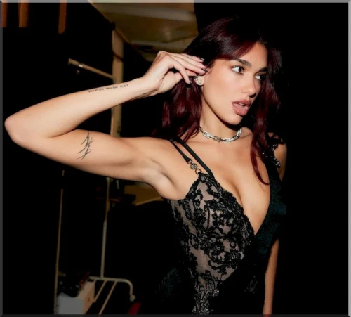 Dua-Lipa-Sexy-BTS-At-Rock-1
